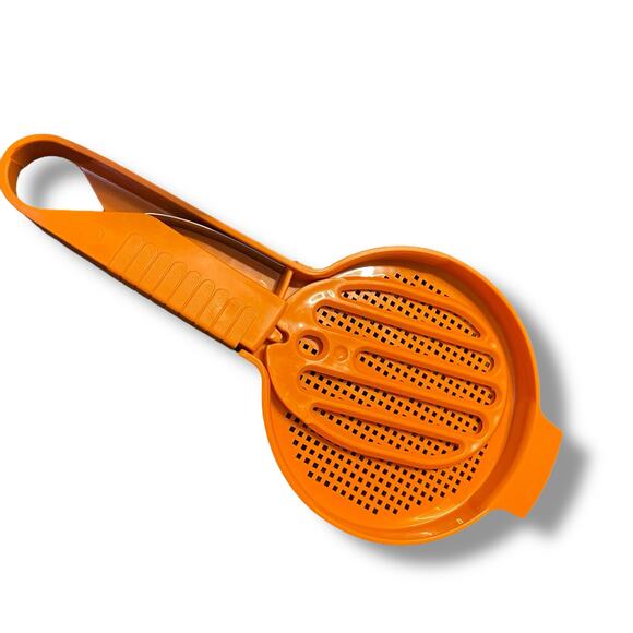 Vintage Tupperware Flour Sifter 1689 with Container 1493 & Lid 215 Orange - Picture 3 of 13